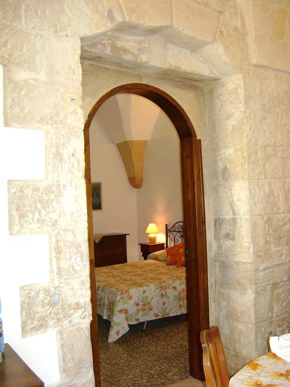 Antica Galateo Bed and Breakfast Lecce Exteriör bild