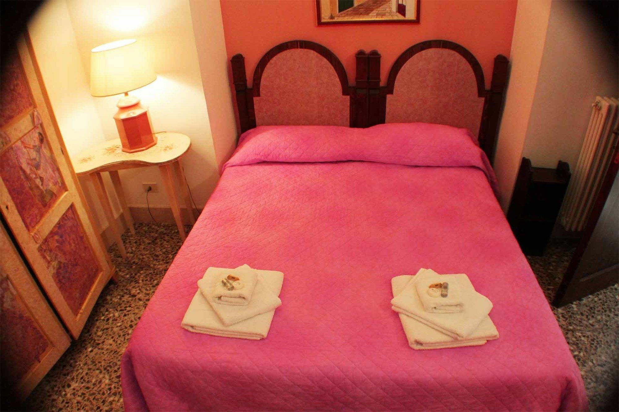 Antica Galateo Bed and Breakfast Lecce Exteriör bild